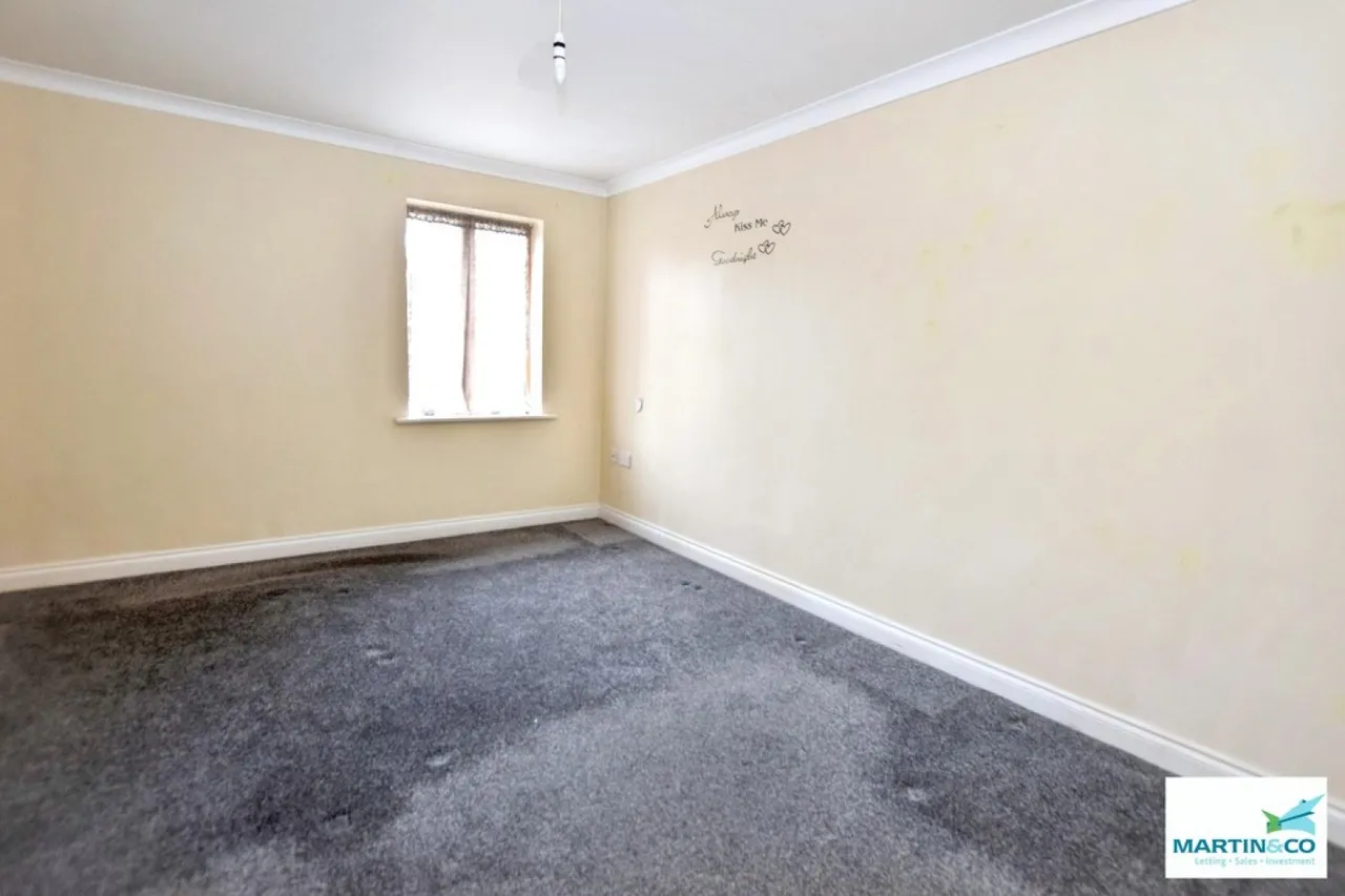 Weavers Court, Hinckley, photo 8
