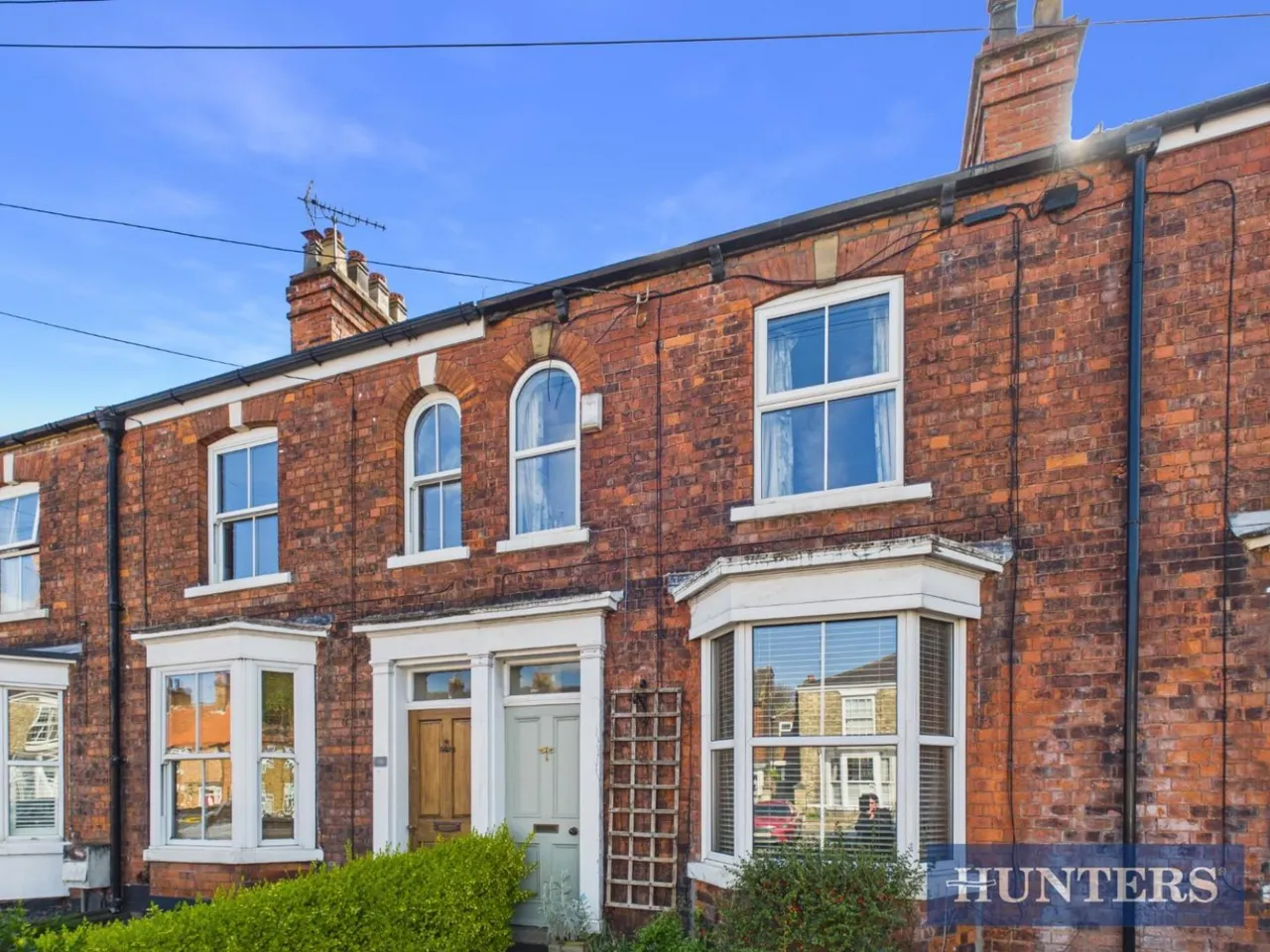 2 bed house for sale — 104 Norwood, Beverley, HU17 9HL