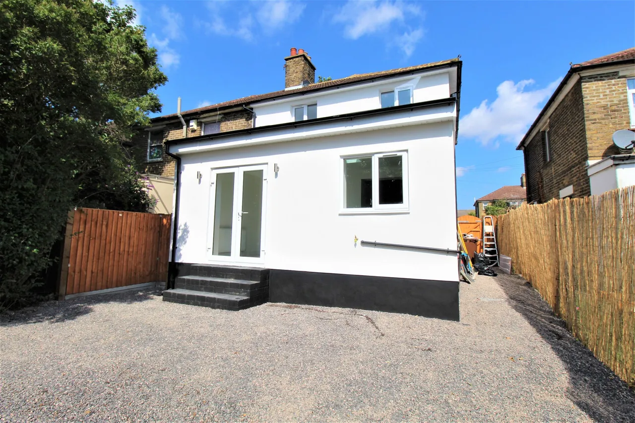 Hall Road, South Ockendon, Essex, RM15 4HJ, photo 18