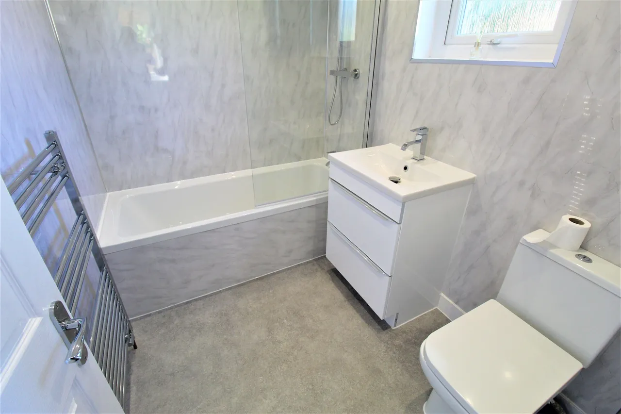 Hall Road, South Ockendon, Essex, RM15 4HJ, photo 11