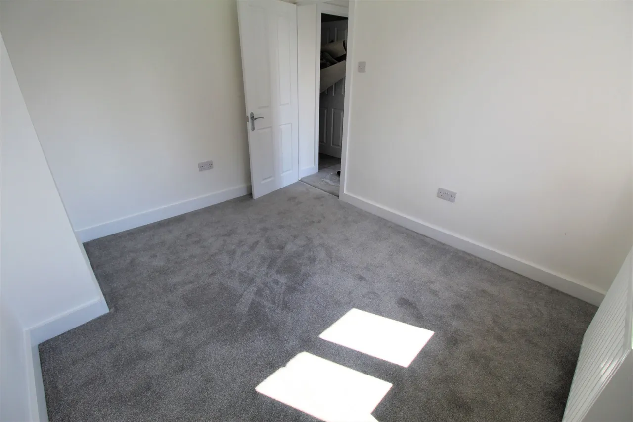 Hall Road, South Ockendon, Essex, RM15 4HJ, photo 14