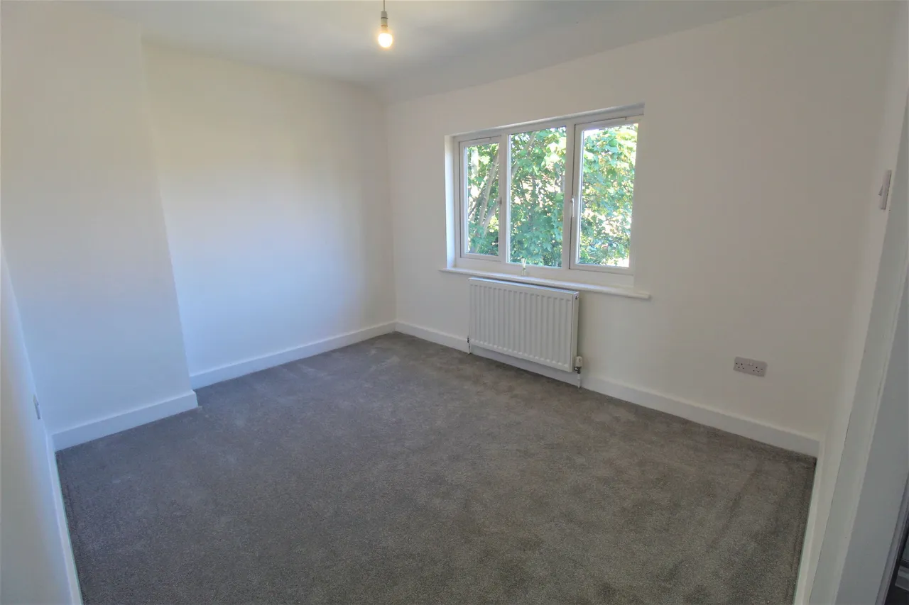 Hall Road, South Ockendon, Essex, RM15 4HJ, photo 15
