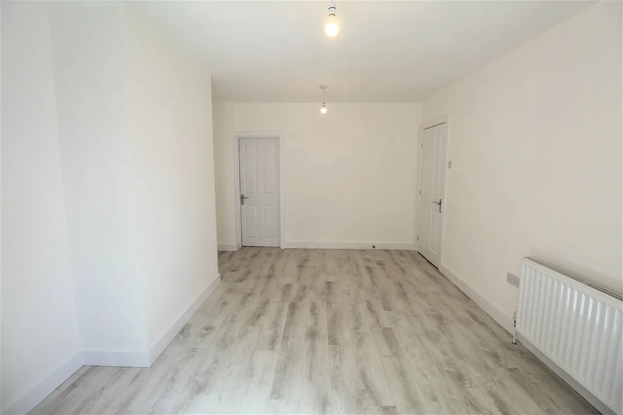 Hall Road, South Ockendon, Essex, RM15 4HJ, photo 10