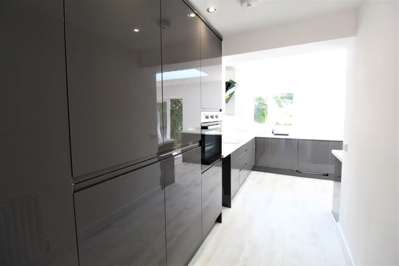 Hall Road, South Ockendon, Essex, RM15 4HJ, photo 6