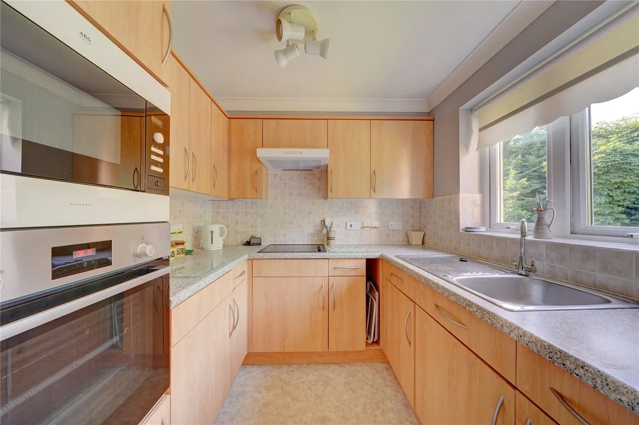Tower Hill, Droitwich, Worcestershire, WR9 8AF, photo 3