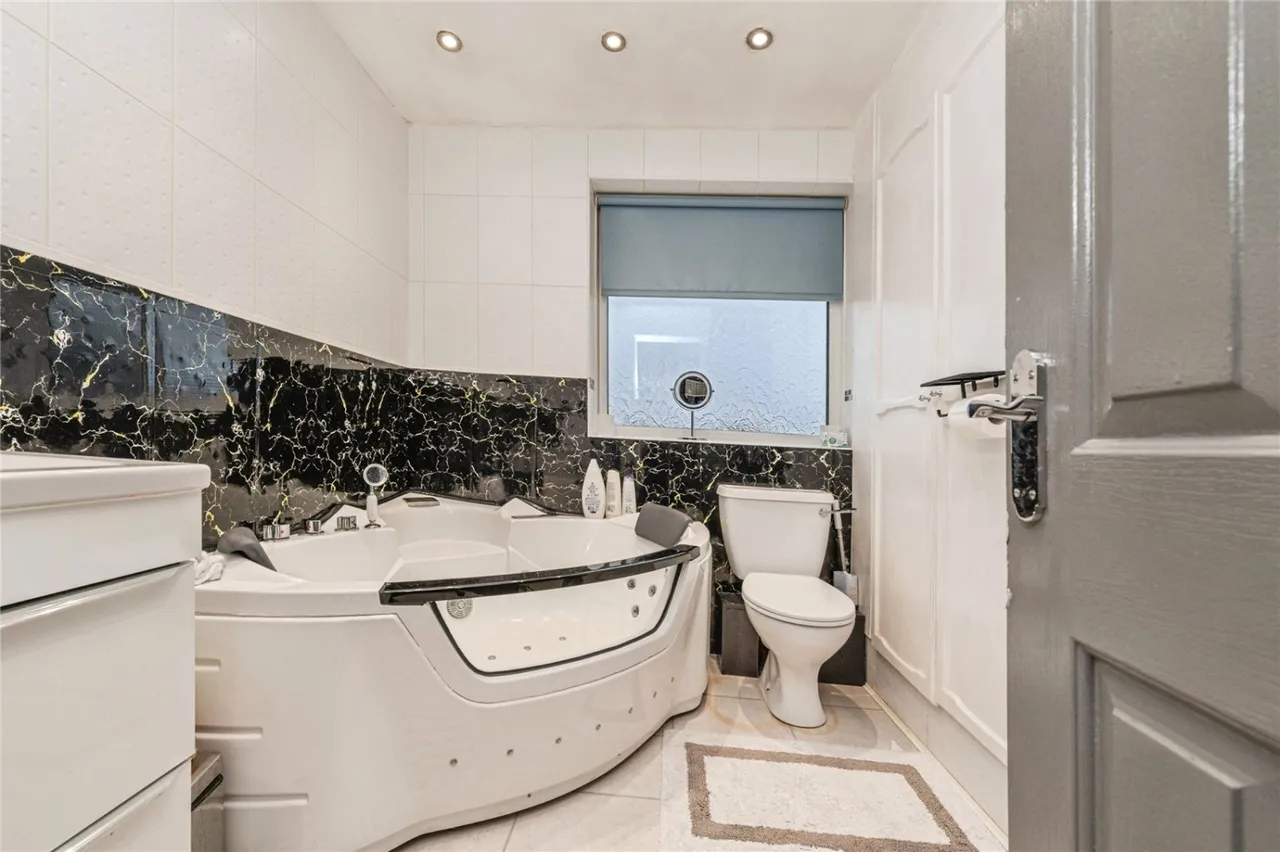 Bridle Street, Soothill, WF17, photo 22