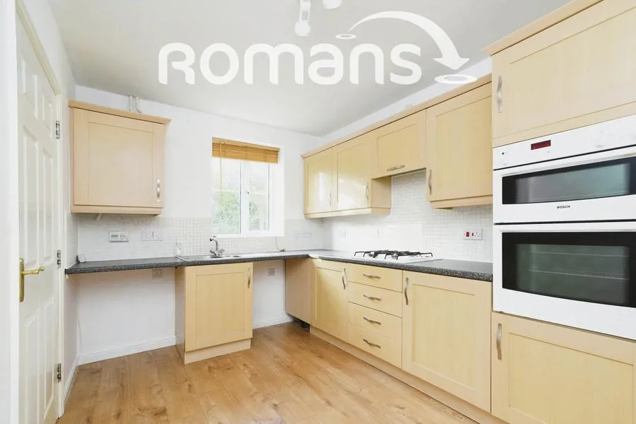 Mariner Road, Swindon, SN25, photo 5