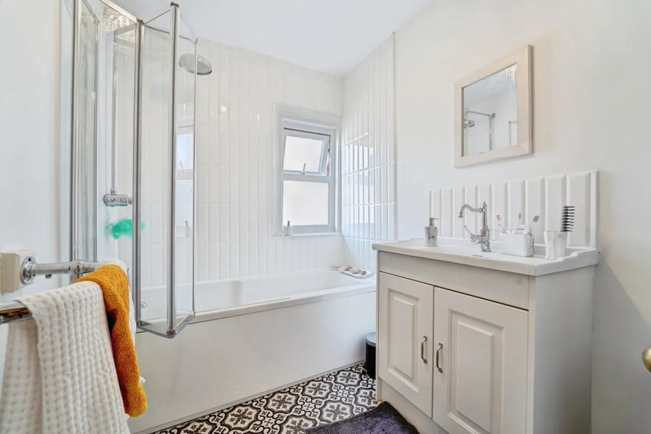 Chaucer Road, Bedford, MK40, photo 18
