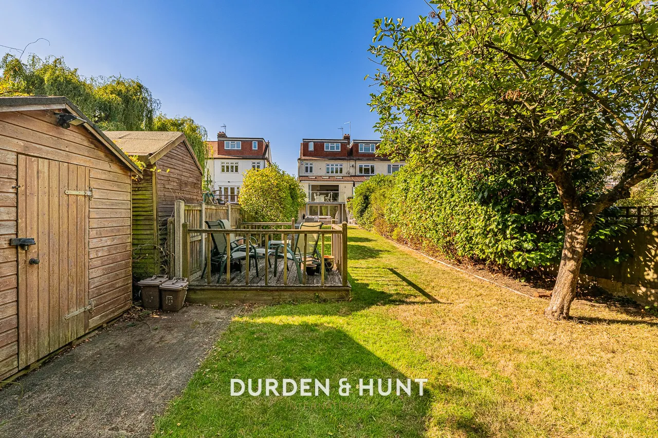 Onslow Gardens, South Woodford, E18, photo 44