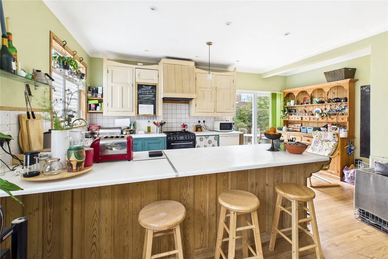 Wavertree Road, London, SW2, photo 6