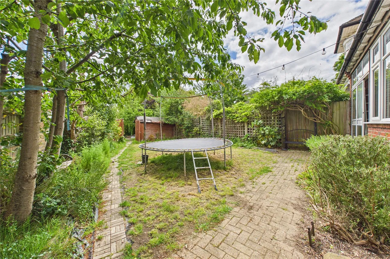 Wavertree Road, London, SW2, photo 8