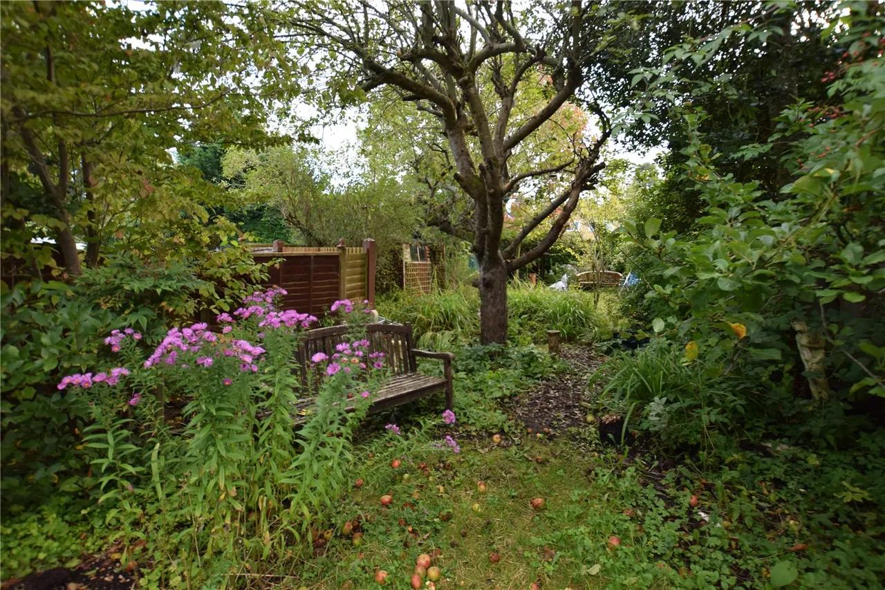 Farnborough Road, Farnborough, Hampshire, GU14 7JH, photo 26