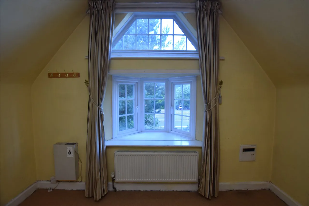 Farnborough Road, Farnborough, Hampshire, GU14 7JH, photo 17