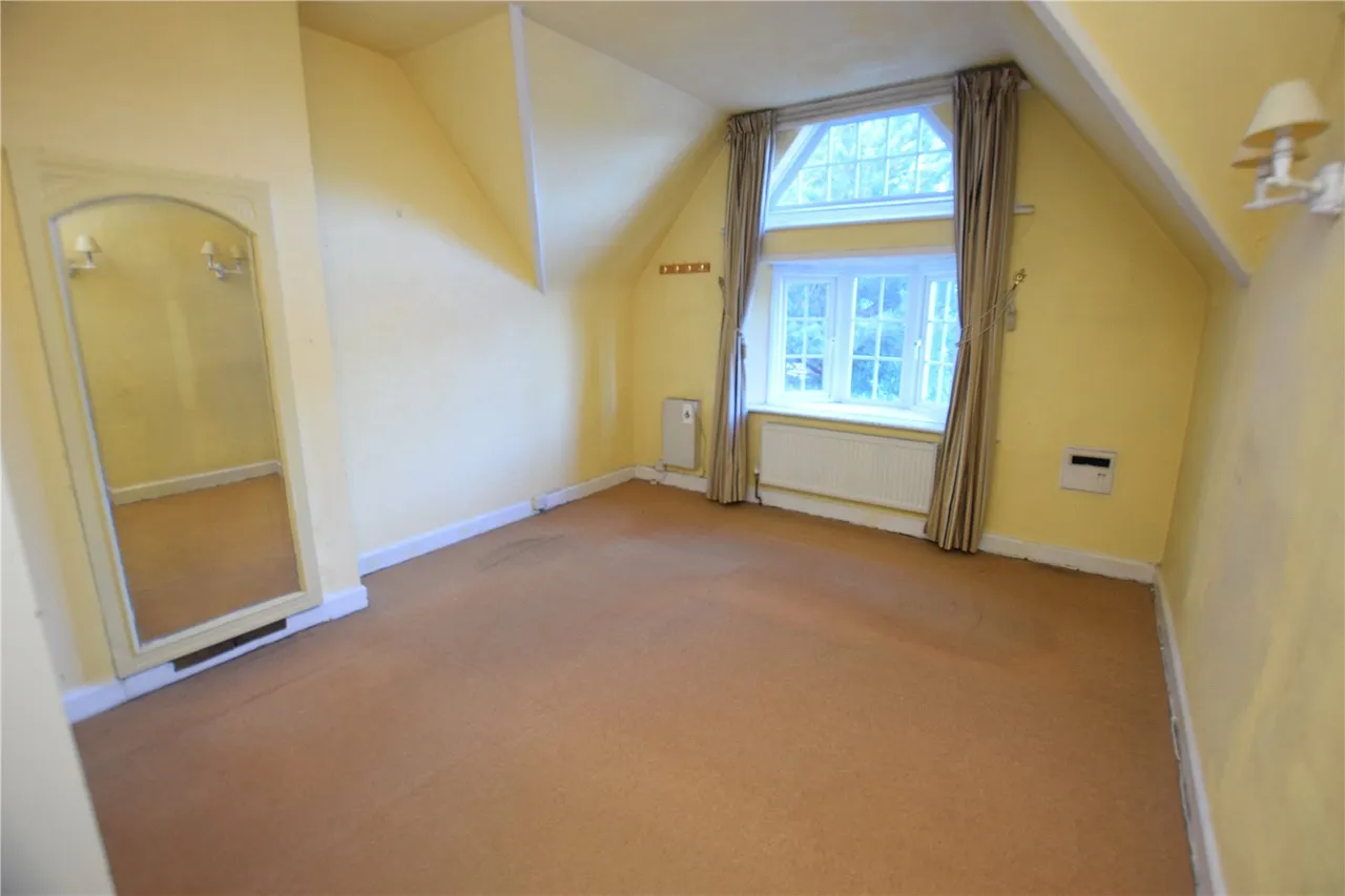 Farnborough Road, Farnborough, Hampshire, GU14 7JH, photo 16