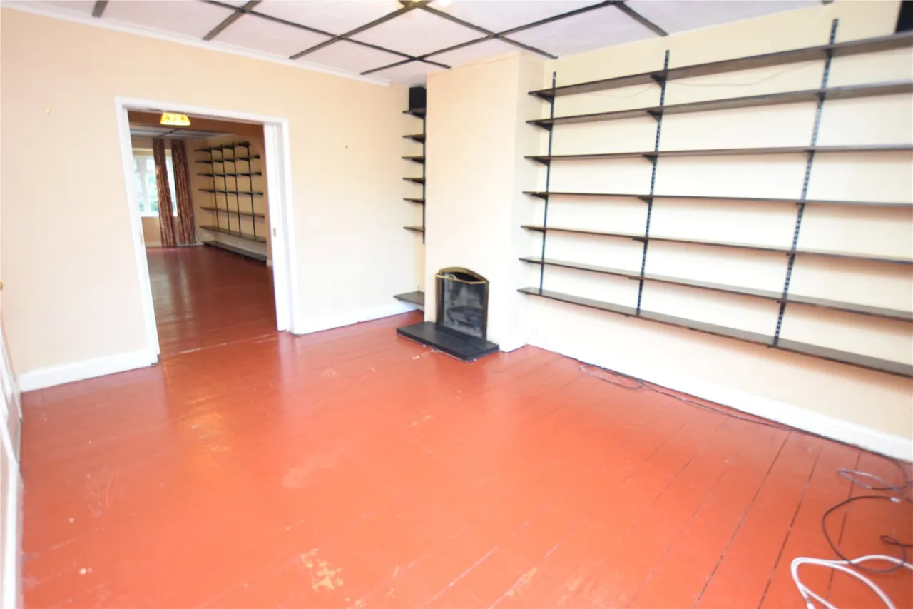 Farnborough Road, Farnborough, Hampshire, GU14 7JH, photo 13