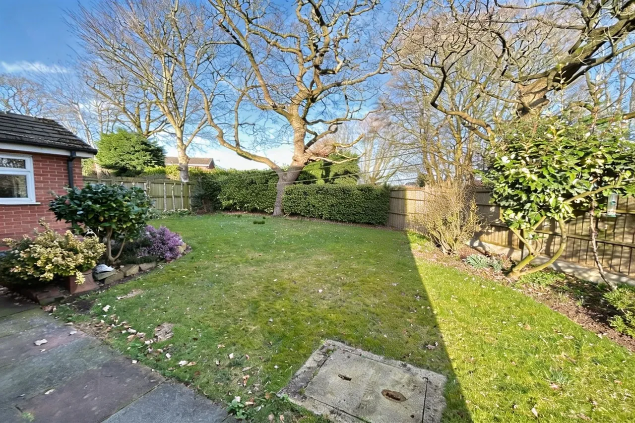 Alderley Close, Sandbach, photo 24