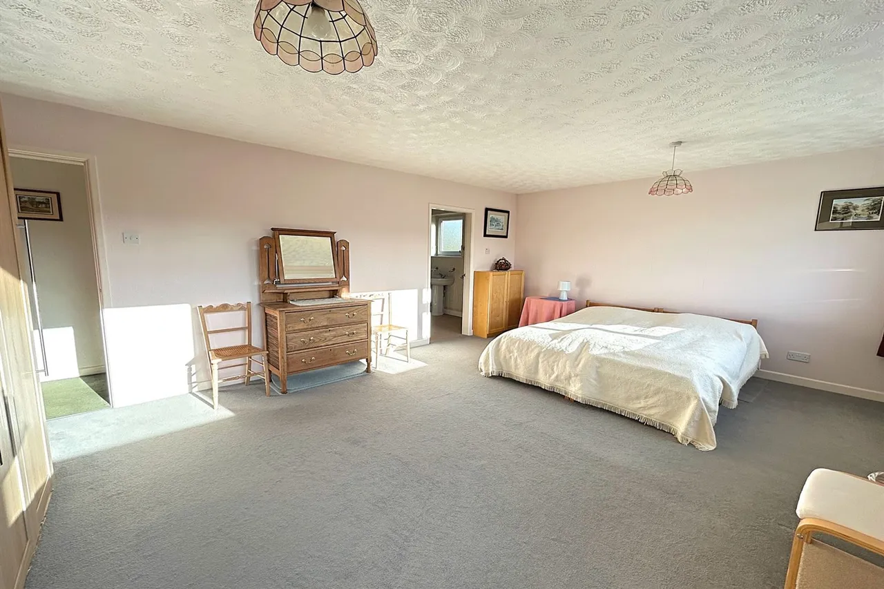 Alderley Close, Sandbach, photo 2