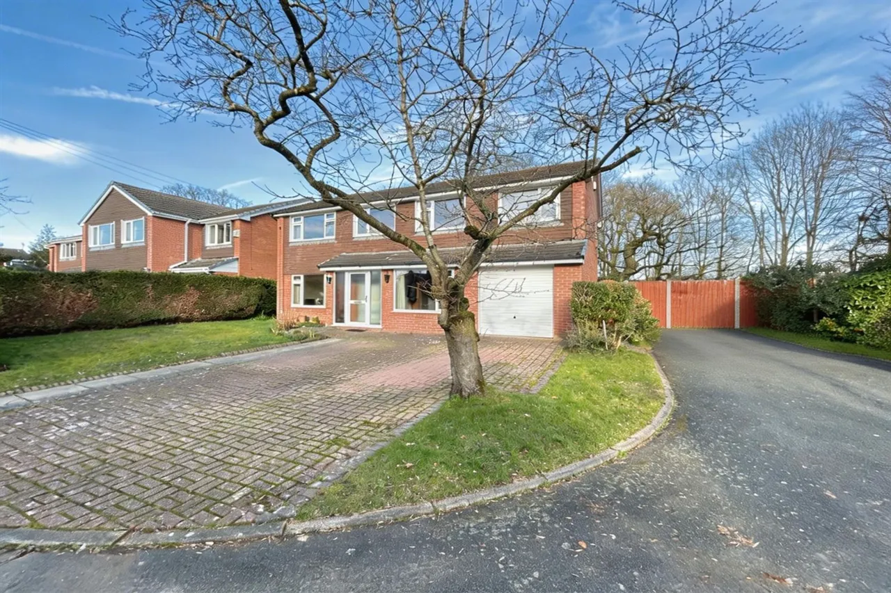 5 bed house for sale, Alderley Close, Sandbach
