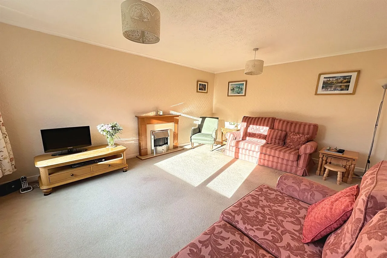 Alderley Close, Sandbach, photo 5