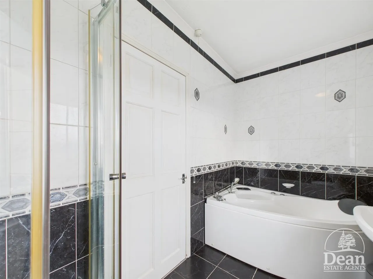 Ridler Road, Lydney, photo 11