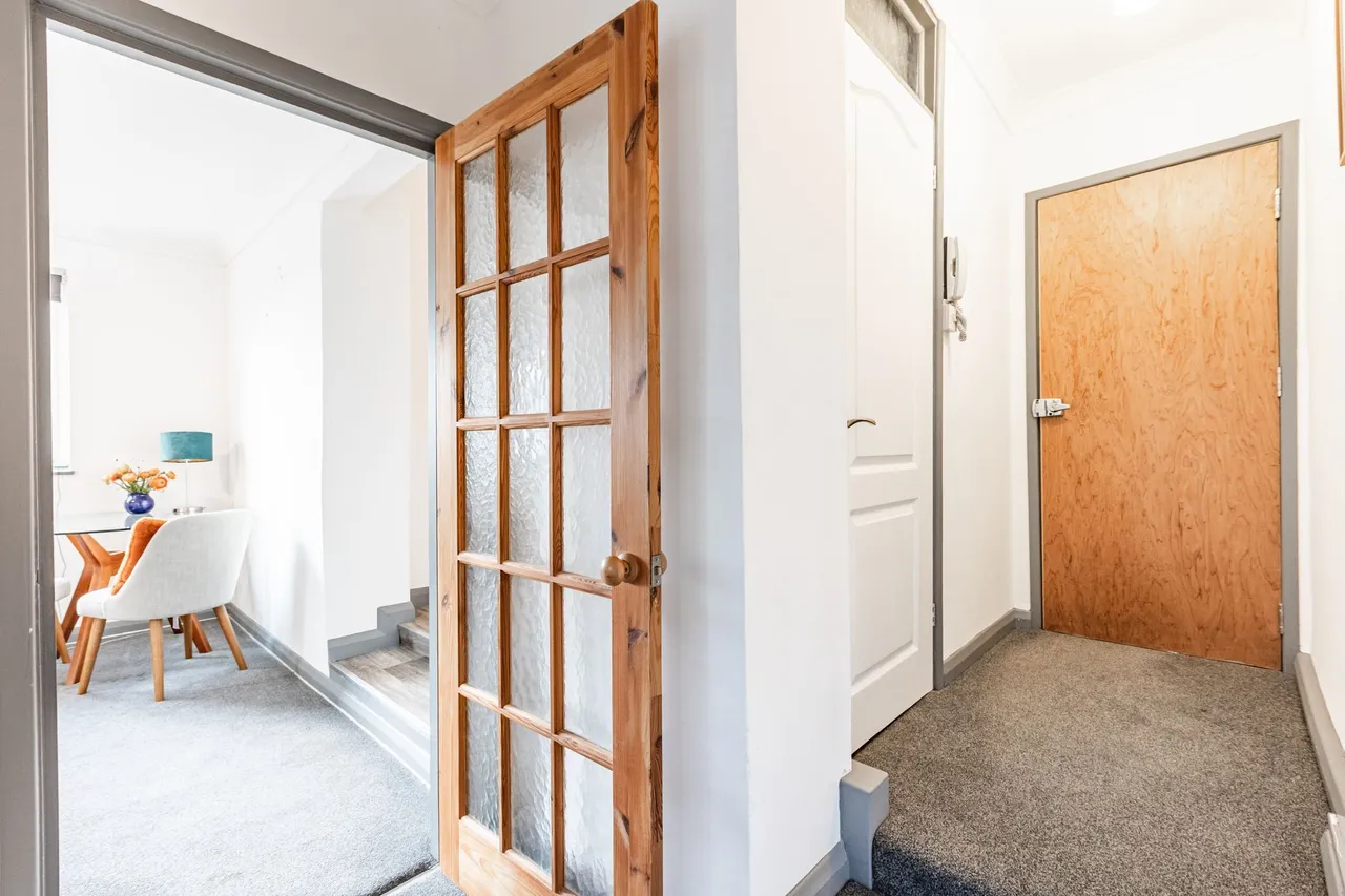 Smart and Ready-To-Use Bolt Hole Apar, photo 11