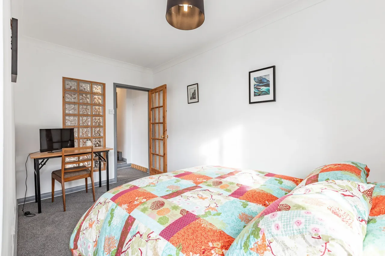Smart and Ready-To-Use Bolt Hole Apar, photo 7