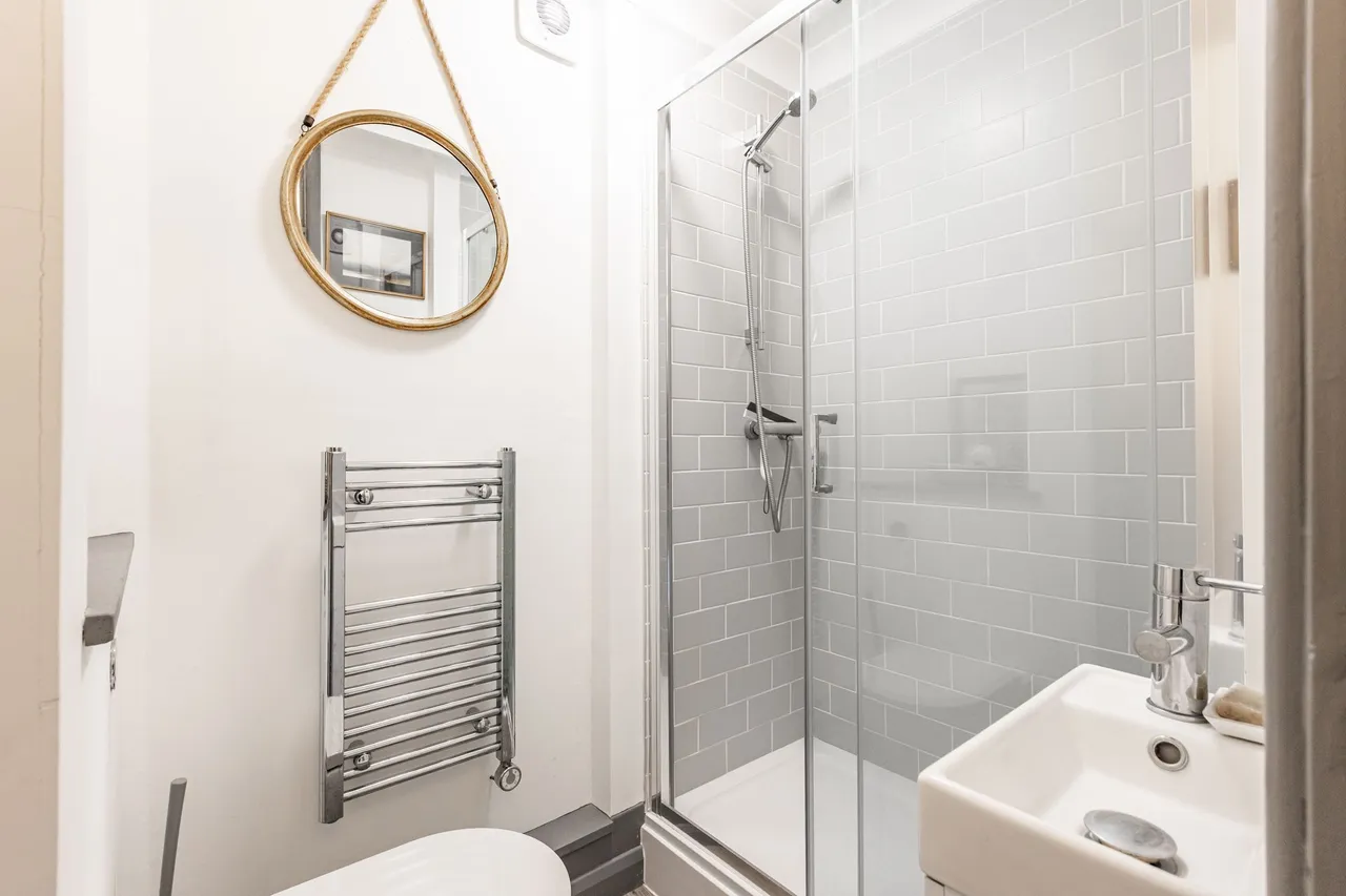 Smart and Ready-To-Use Bolt Hole Apar, photo 10