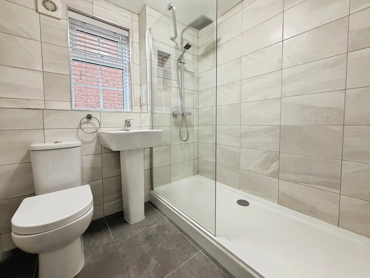 Raleigh Way, Frimley, Camberley, Surrey, GU16 8RH, photo 11