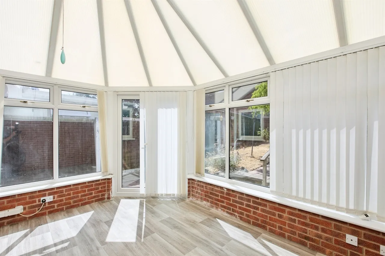 Glamis Close, Stretton, DE13, photo 11