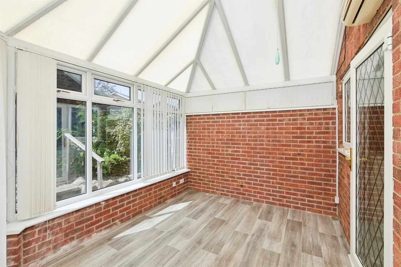 Glamis Close, Stretton, DE13, photo 10