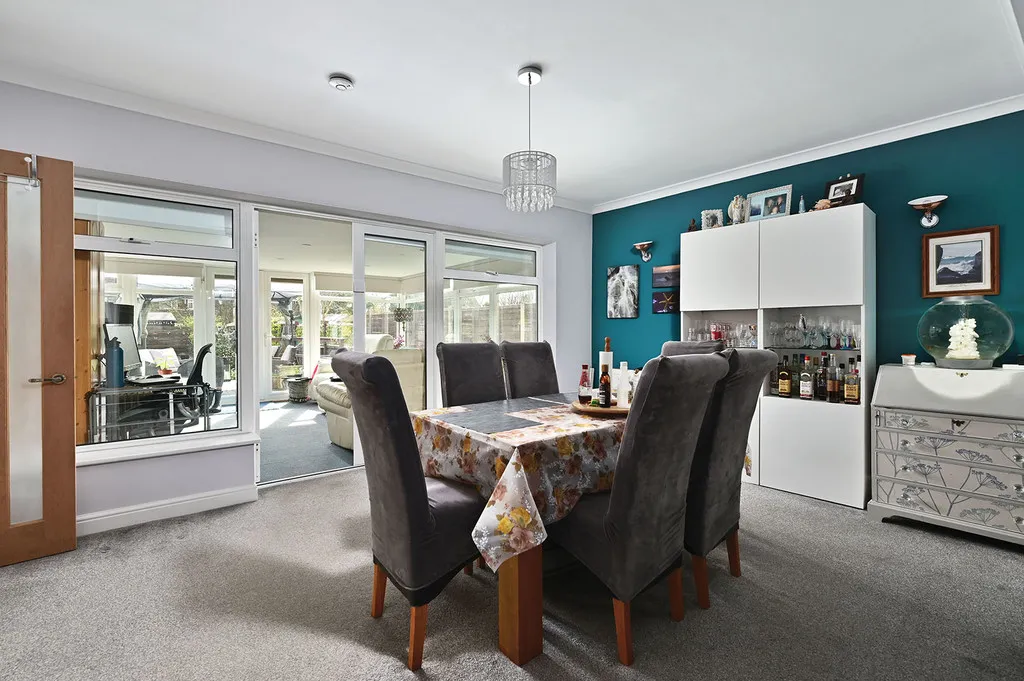 Anglesey Avenue, Farnborough, GU14, photo 4