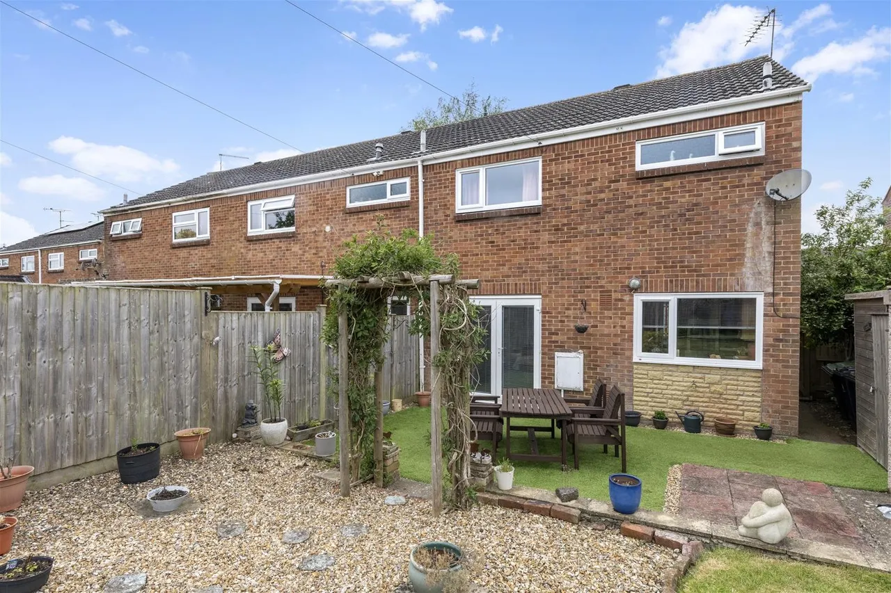 Filbridge Rise, Sturminster Newton DT10 1BP, photo 11