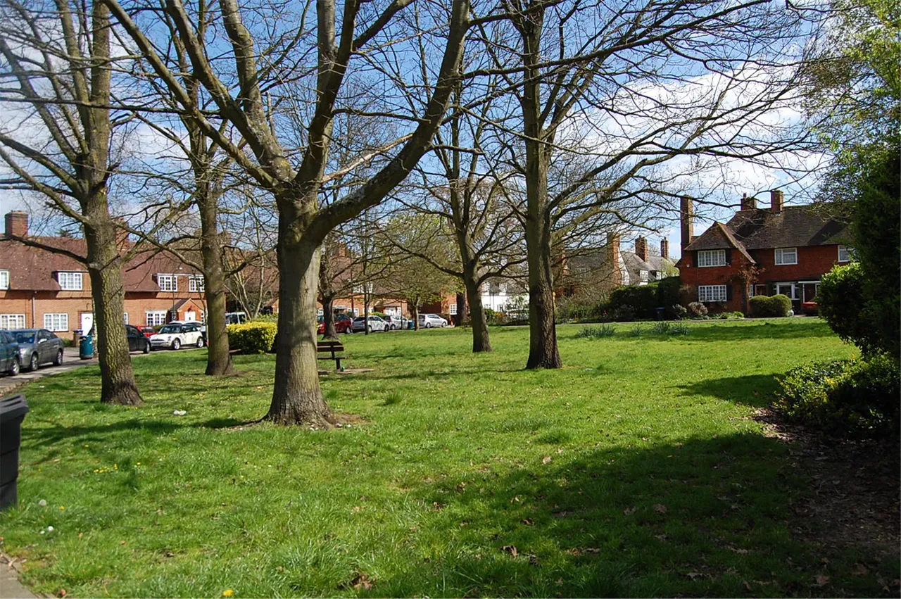 Goldsmith Lane, Kingsbury, NW9 9AH, photo 15