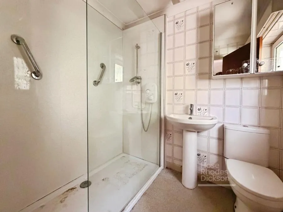 Northcourt Close, Newport, PO30, photo 7