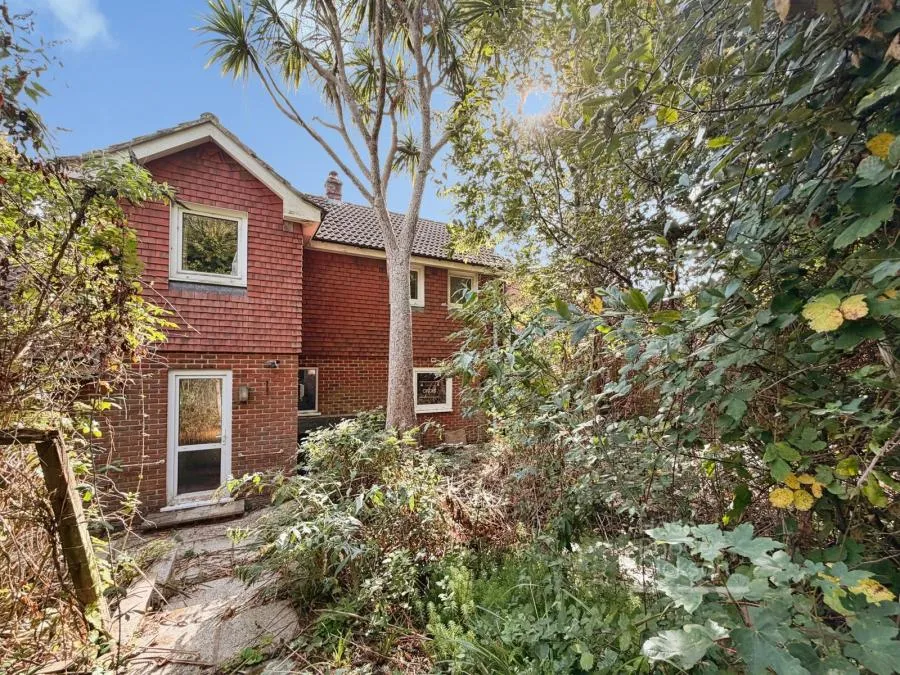 Northcourt Close, Newport, PO30, photo 11