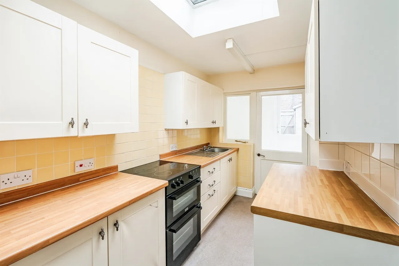 Seaside, Eastbourne, BN22, photo 6