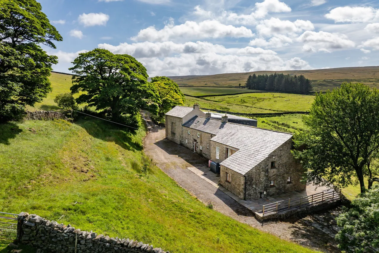 Lythe Fell Road, Lowgill, LA2, photo 32