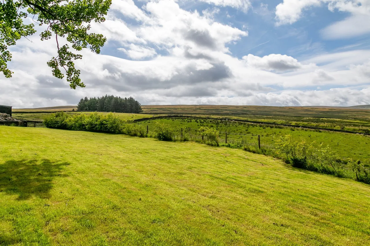 Lythe Fell Road, Lowgill, LA2, photo 39
