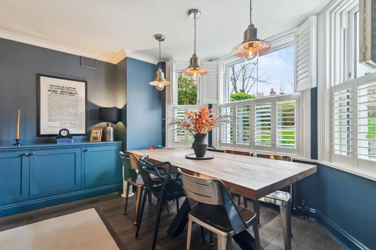 Upper Richmond Road, London, SW15, photo 4