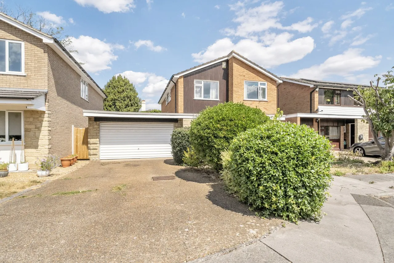 Meadowcroft, BR1, photo 19