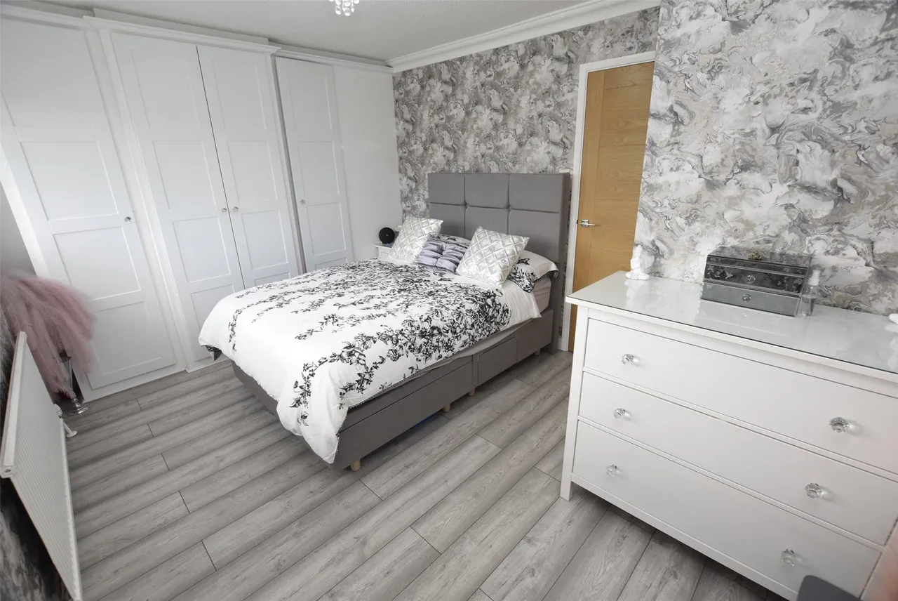 Leconfield Walk, Hornchurch, RM12 6NZ, photo 7