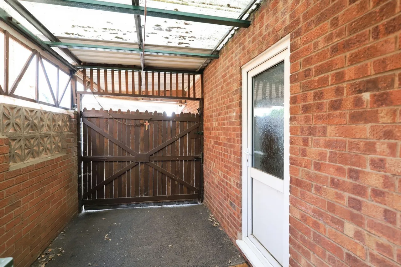 Barrie Avenue, Kidderminster, DY10, photo 16
