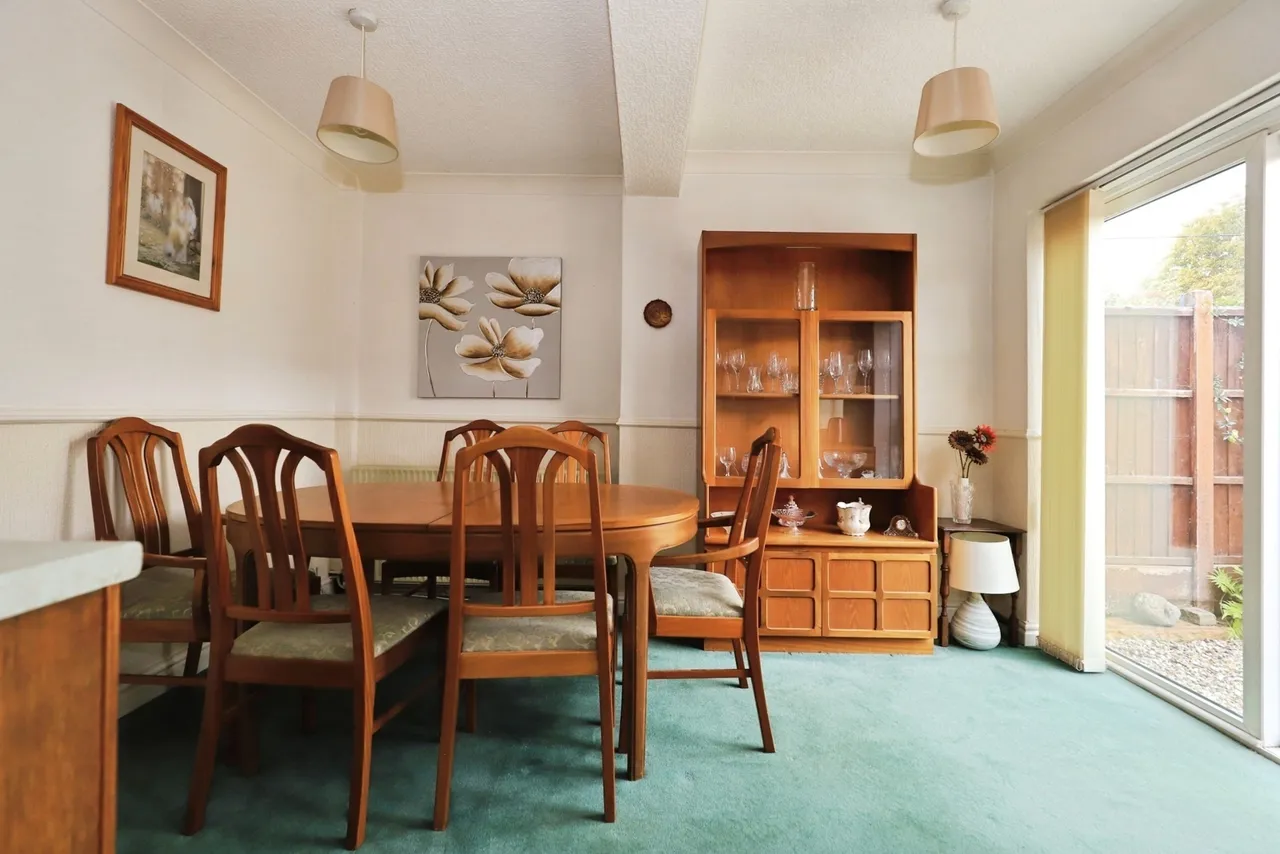 Barrie Avenue, Kidderminster, DY10, photo 9