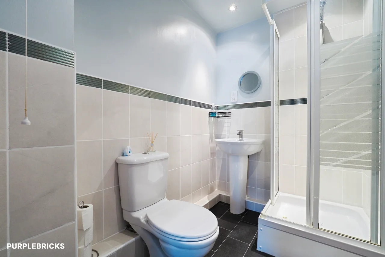 Caudale Court, Gamston, NG2, photo 11