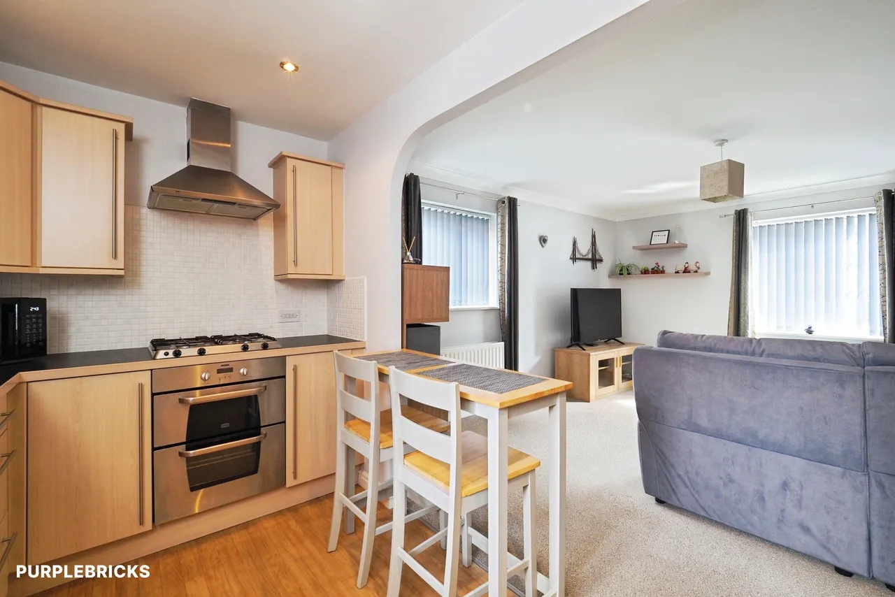 Caudale Court, Gamston, NG2, photo 5