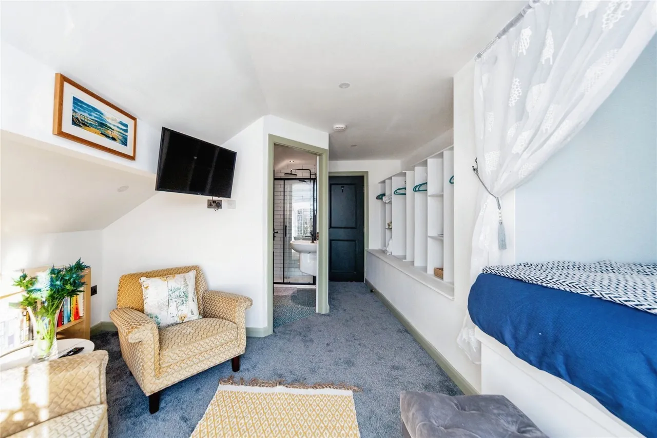 The Avenue, Prestatyn, LL19, photo 8