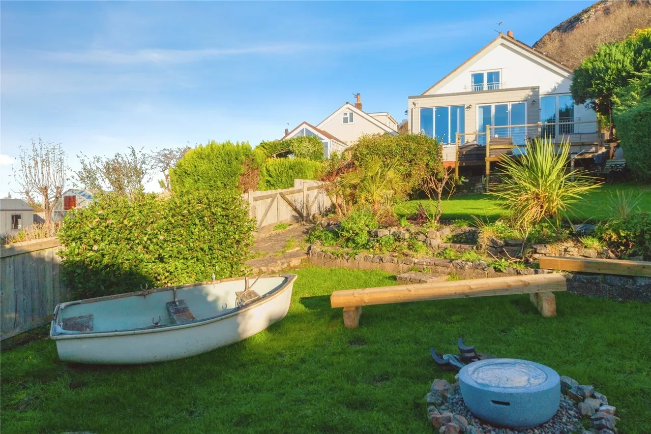 4 bed house for sale, The Avenue, Prestatyn, LL19