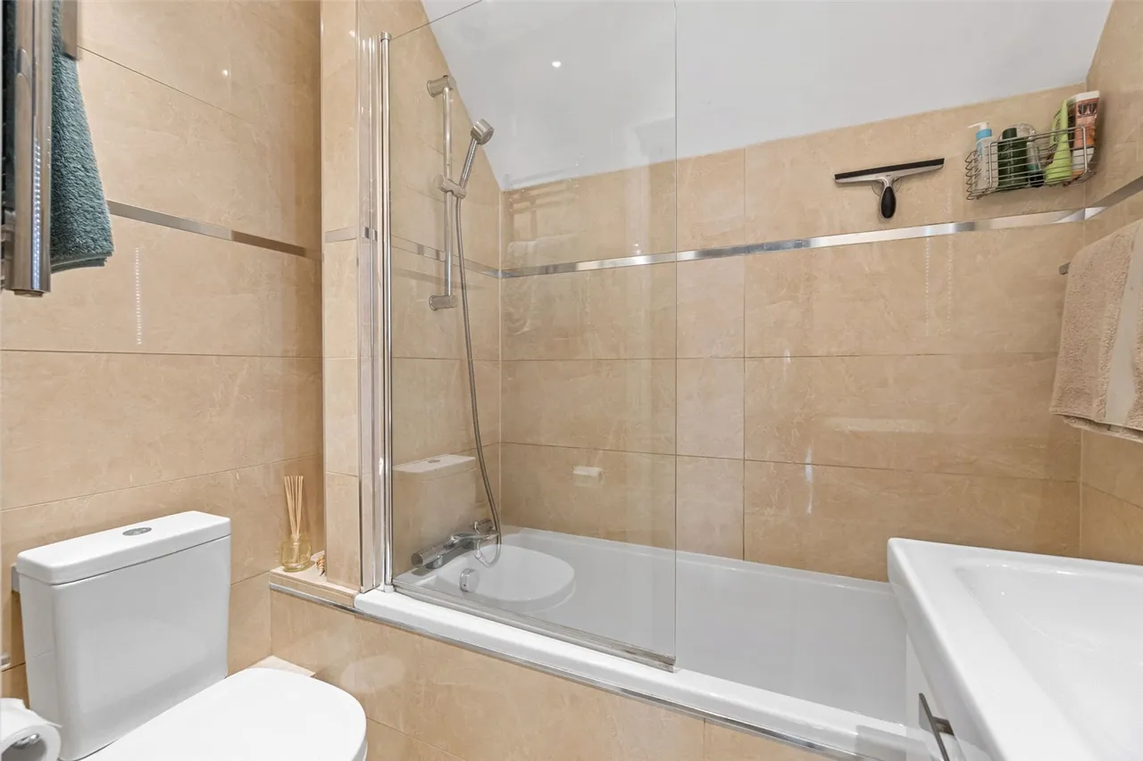 Langridge Mews, Hampton, TW12 3NZ, photo 4