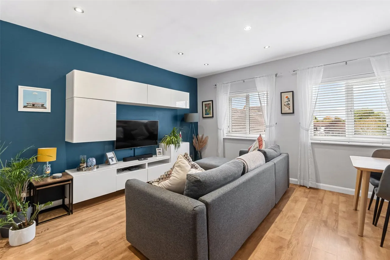 Langridge Mews, Hampton, TW12 3NZ, photo 2