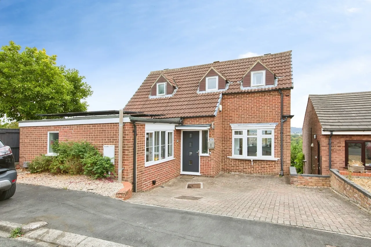 3 bed house for sale, Denton Road, Burton-on-Trent, DE13